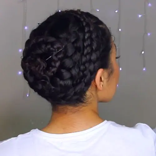 Fix-the-braid-on-the-head-first