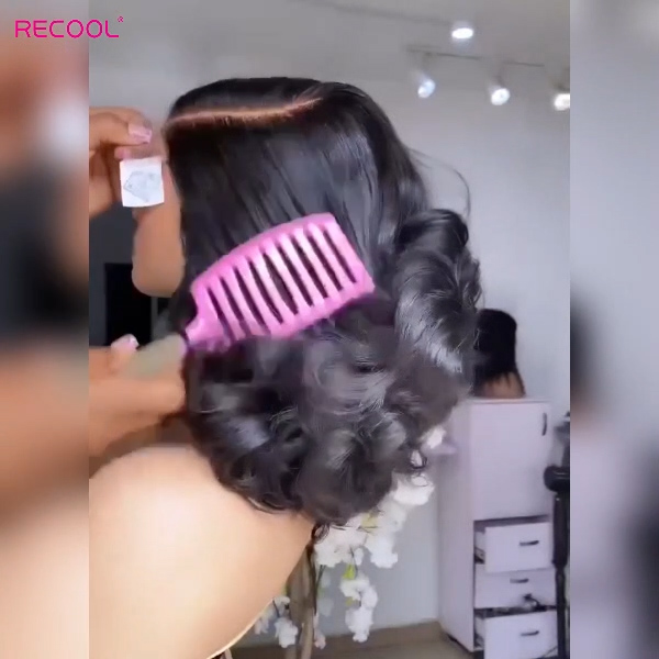 short-bouncy-loose-wave-wig